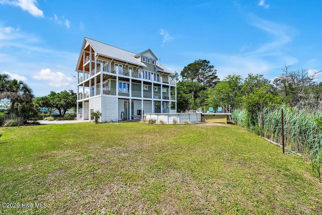 531 E Seaview Road, Wilmington, NC 28409