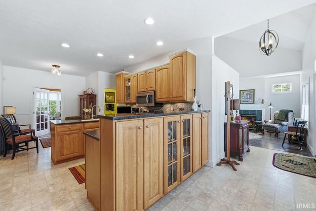 4200 W Windy Meadows Court, Muncie, IN 47304