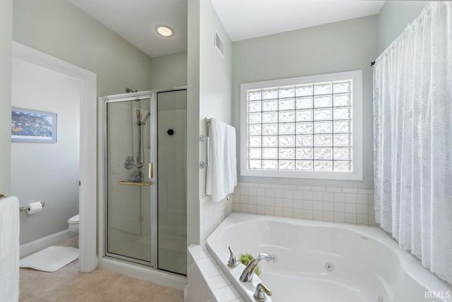 4200 W Windy Meadows Court, Muncie, IN 47304