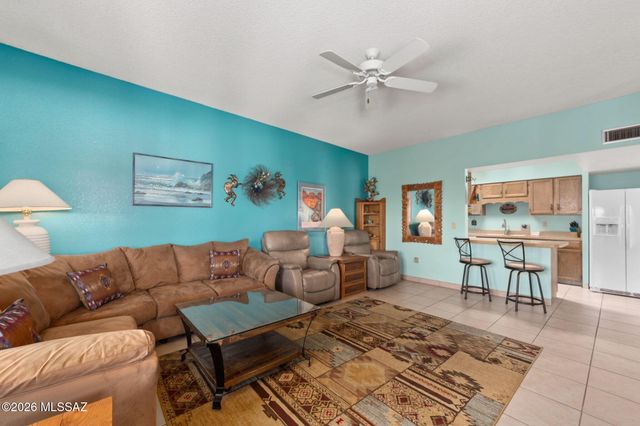1212 W Calle Alcazar, Green Valley, AZ 85622