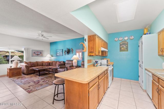 1212 W Calle Alcazar, Green Valley, AZ 85622