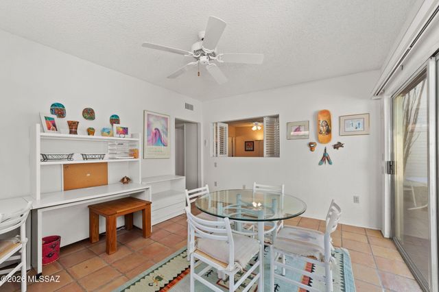 1212 W Calle Alcazar, Green Valley, AZ 85622