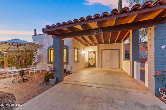 1212 W Calle Alcazar, Green Valley, AZ 85622