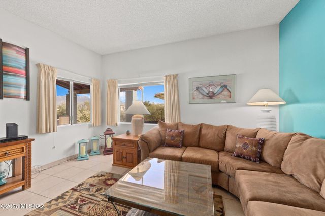 1212 W Calle Alcazar, Green Valley, AZ 85622