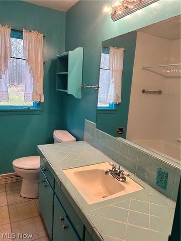 2394 Janice Drive, Southington, OH 44470