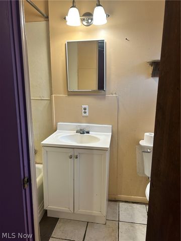 2394 Janice Drive, Southington, OH 44470