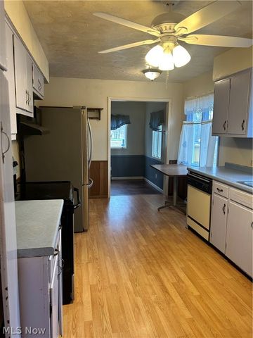 2394 Janice Drive, Southington, OH 44470