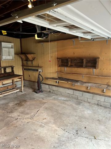 2394 Janice Drive, Southington, OH 44470