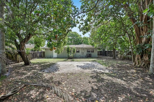 1115 NW 7th Ave, Fort Lauderdale, FL 33311