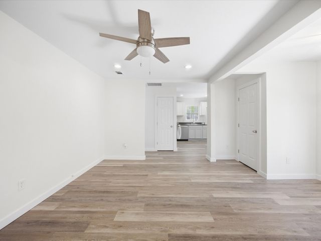 6933 Hatch Road, Lake Worth, TX 76135