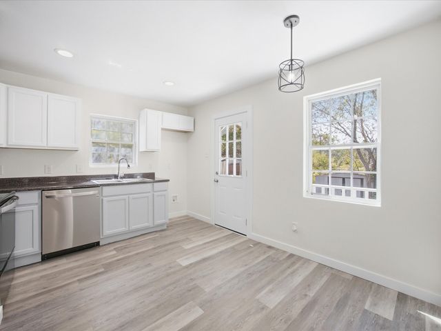 6933 Hatch Road, Lake Worth, TX 76135