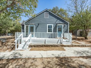 6933 Hatch Road, Lake Worth, TX 76135