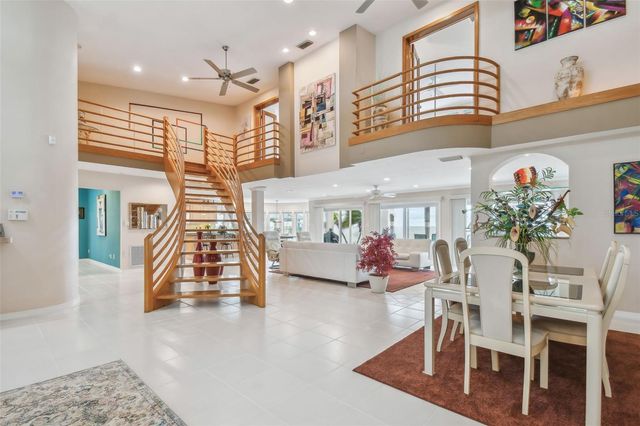 119 CARLYLE CIRCLE, Palm Harbor, FL 34683
