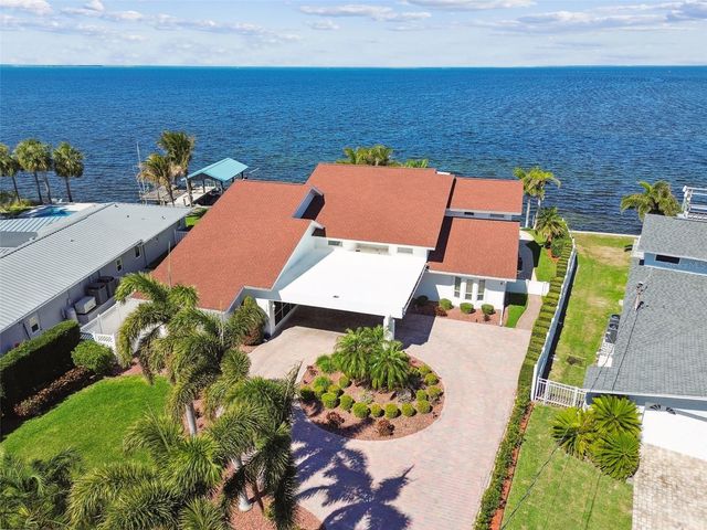 119 CARLYLE CIRCLE, Palm Harbor, FL 34683