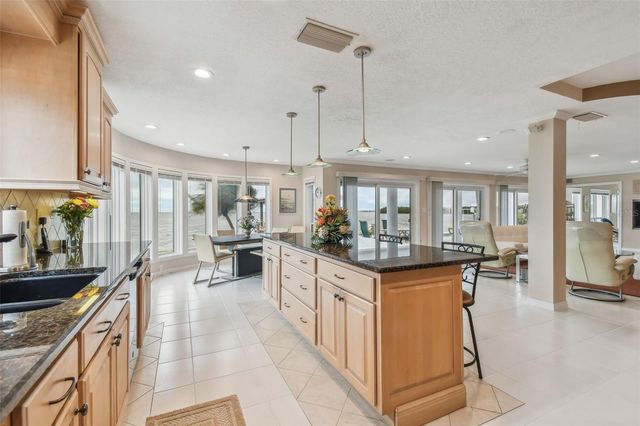 119 CARLYLE CIRCLE, Palm Harbor, FL 34683