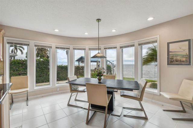 119 CARLYLE CIRCLE, Palm Harbor, FL 34683