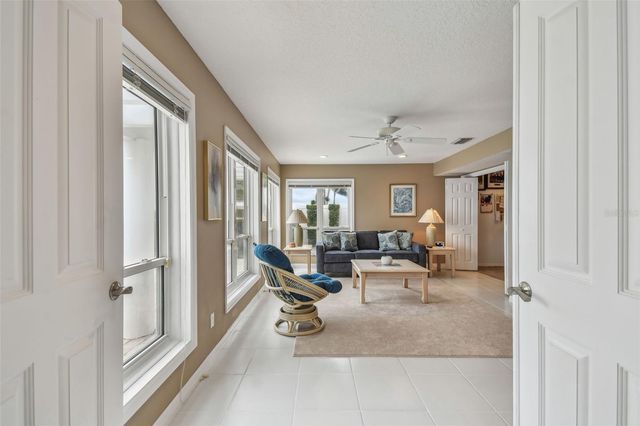 119 CARLYLE CIRCLE, Palm Harbor, FL 34683
