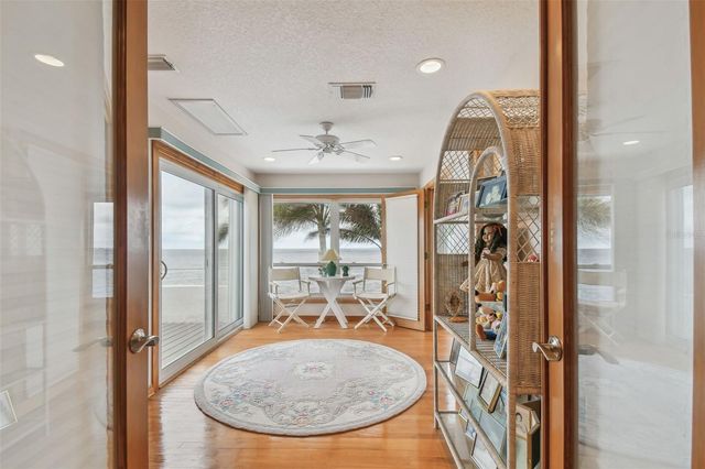 119 CARLYLE CIRCLE, Palm Harbor, FL 34683
