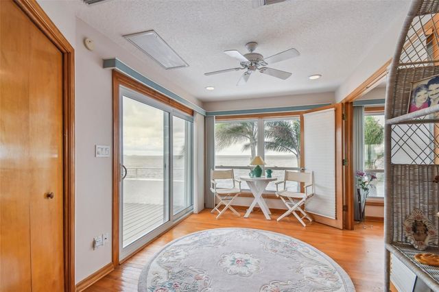 119 CARLYLE CIRCLE, Palm Harbor, FL 34683