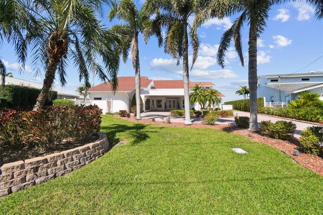 119 CARLYLE CIRCLE, Palm Harbor, FL 34683