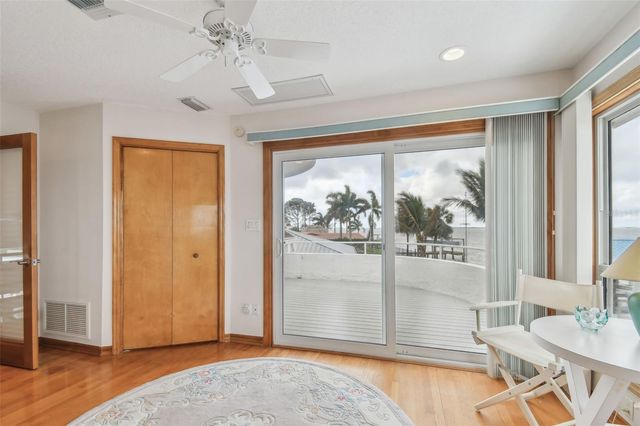 119 CARLYLE CIRCLE, Palm Harbor, FL 34683