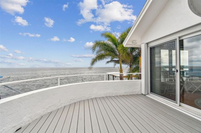 119 CARLYLE CIRCLE, Palm Harbor, FL 34683