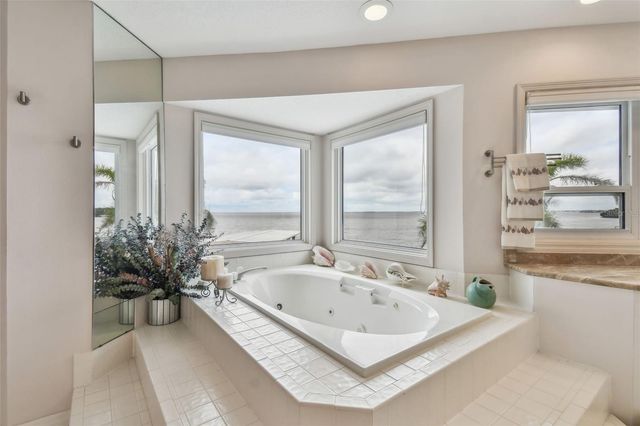 119 CARLYLE CIRCLE, Palm Harbor, FL 34683