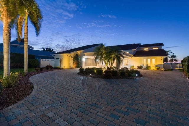 119 CARLYLE CIRCLE, Palm Harbor, FL 34683