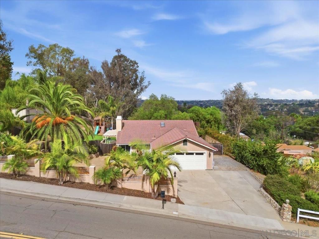 427 Ponte Ave, San Marcos, CA 92078 — exterior