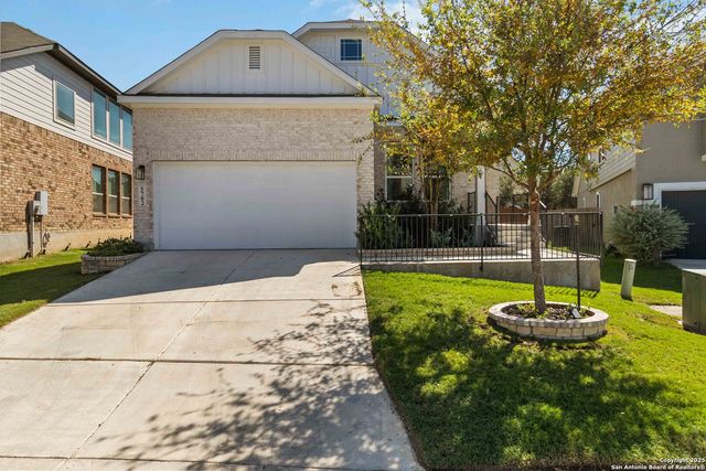 5702 Pin Point, San Antonio, TX 78266
