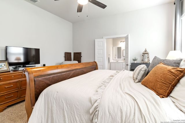 5702 Pin Point, San Antonio, TX 78266