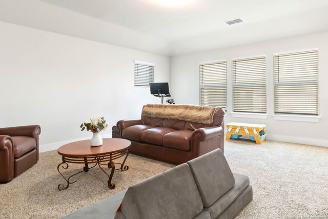5702 Pin Point, San Antonio, TX 78266