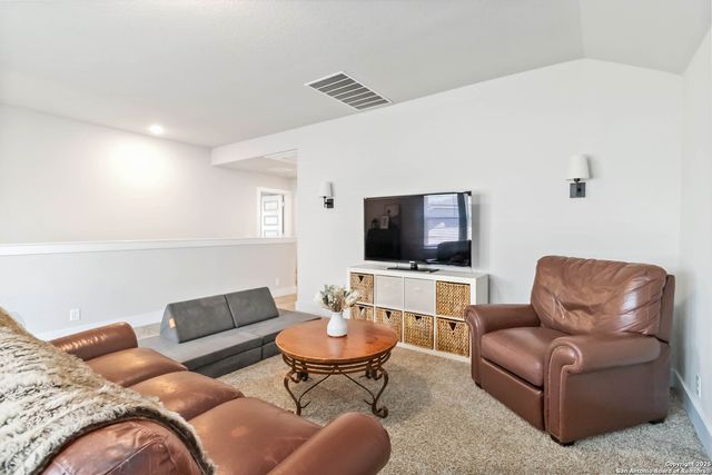 5702 Pin Point, San Antonio, TX 78266
