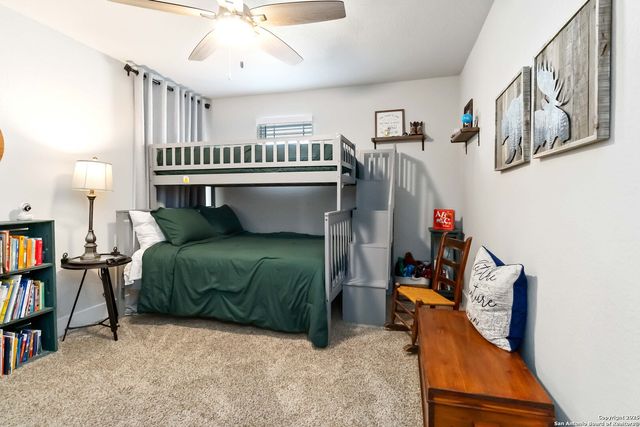 5702 Pin Point, San Antonio, TX 78266