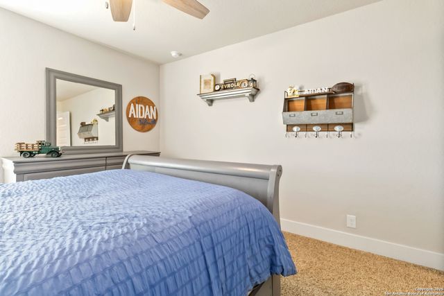 5702 Pin Point, San Antonio, TX 78266