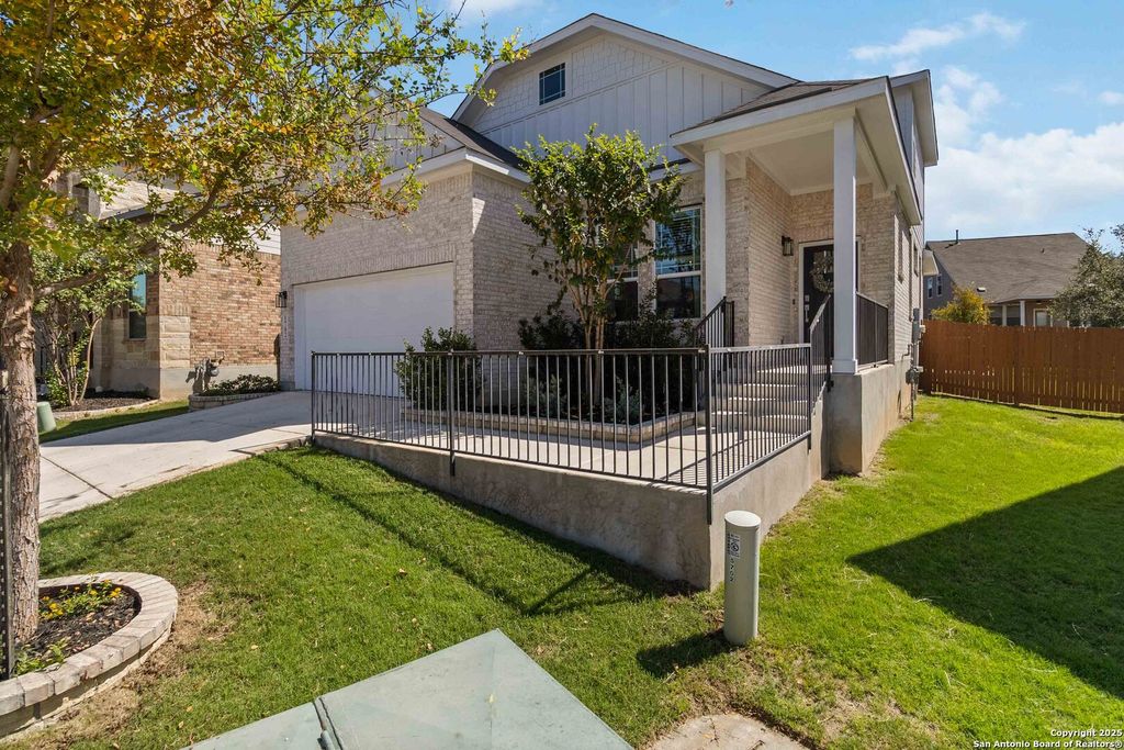 5702 Pin Point, San Antonio, TX 78266