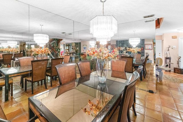 5355 10th Fairway Drive 1, Delray Beach, FL 33484