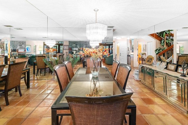 5355 10th Fairway Drive 1, Delray Beach, FL 33484