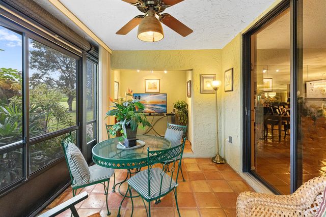 5355 10th Fairway Drive 1, Delray Beach, FL 33484