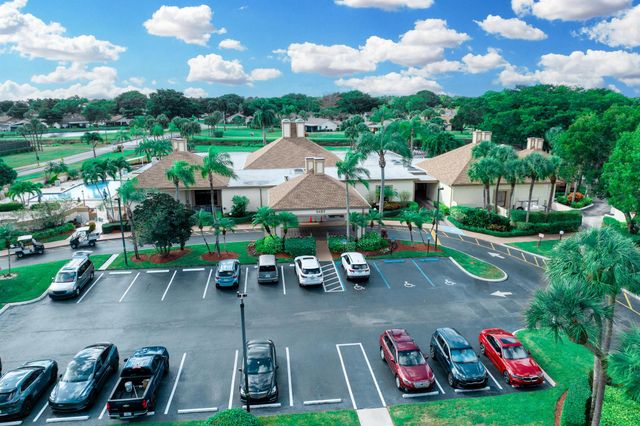 5355 10th Fairway Drive 1, Delray Beach, FL 33484