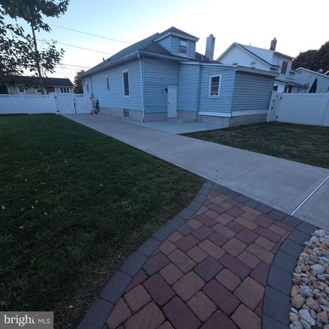 32 3RD AVE, Hamilton Township, NJ 08619
