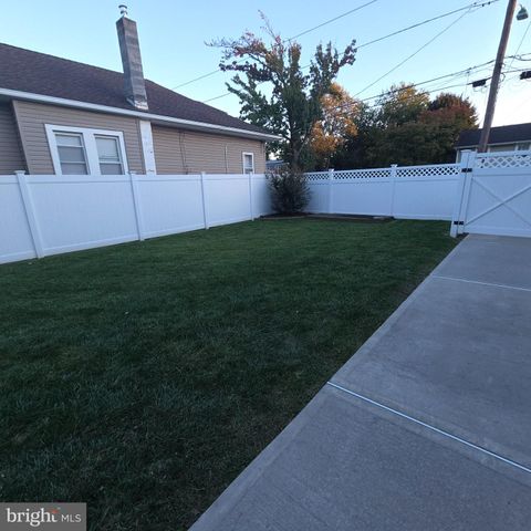 32 3RD AVE, Hamilton Township, NJ 08619