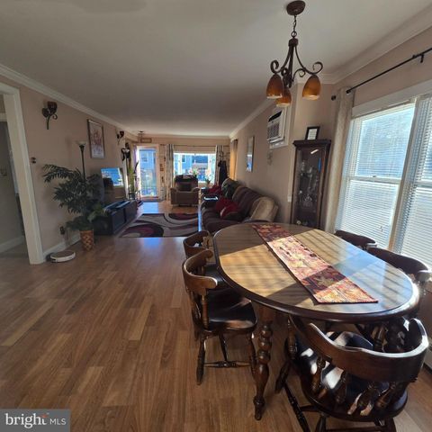 32 3RD AVE, Hamilton Township, NJ 08619