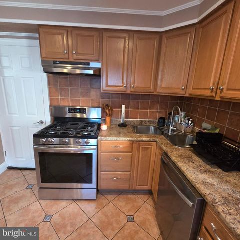 32 3RD AVE, Hamilton Township, NJ 08619