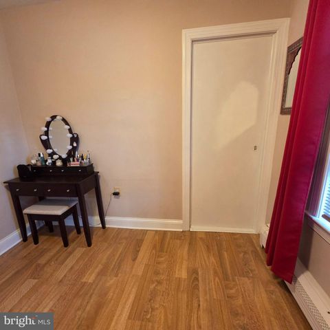 32 3RD AVE, Hamilton Township, NJ 08619