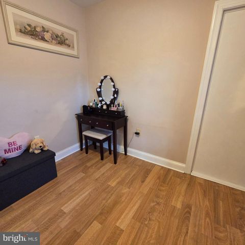 32 3RD AVE, Hamilton Township, NJ 08619