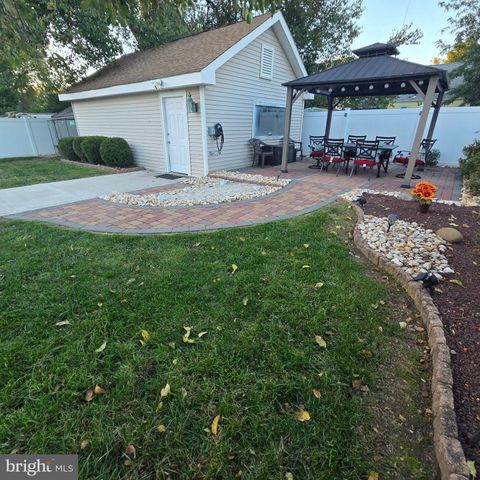 32 3RD AVE, Hamilton Township, NJ 08619