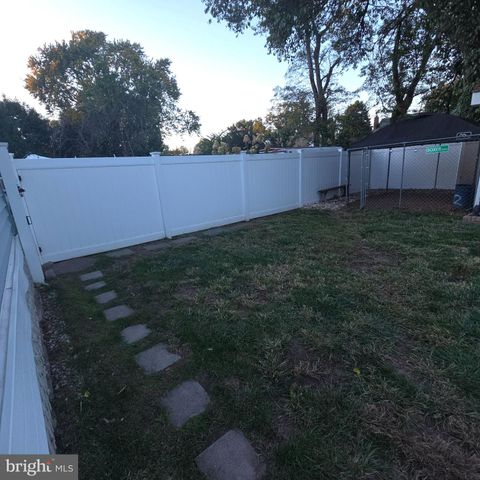 32 3RD AVE, Hamilton Township, NJ 08619