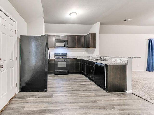 1608 Chuck Wagon Drive, El Reno, OK 73036