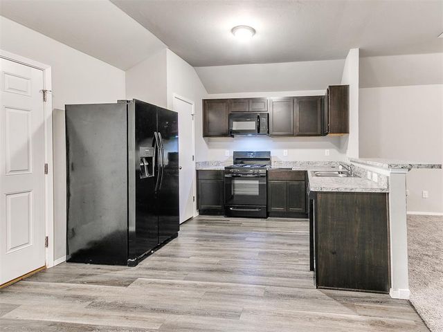 1608 Chuck Wagon Drive, El Reno, OK 73036